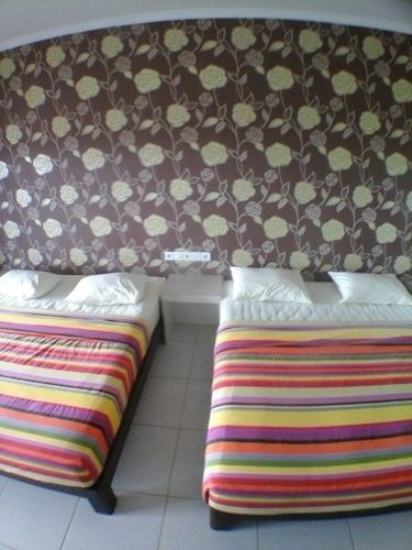 Holiday Beach Inn Pangandaran Exterior foto